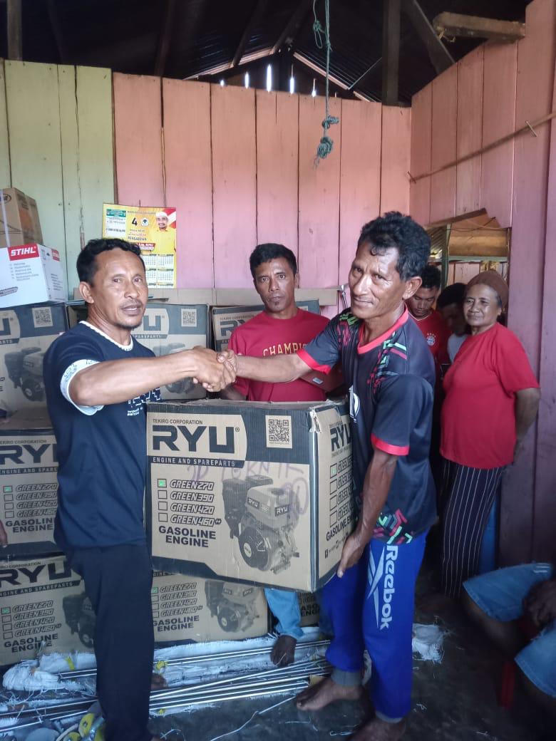 Gunakan DD 2024 Membanjiri Bantuan Ke Puluhan Warga Desa Sumatinggi Di Halmahera Selatan